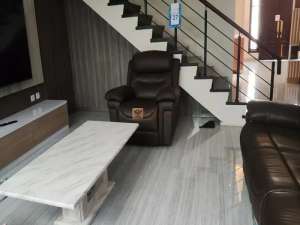 Rumah Mewah Green Garden Residence Kedoya 10X20m2 Gym Sudah Renov lokasi di Kebon Jeruk, tersedia melalui melalui situs Olx