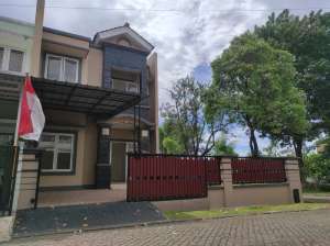 RUMAH MEWAH MEGAH DIJUAL MURAH LOKASI CIBINONG BOGOR BEBAS BANJIR lokasi di Bojonggede, tersedia melalui melalui situs Olx