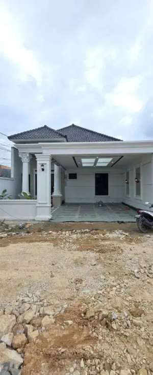 RUMAH MEWAH MODERN ELEGANT DI PUSAT KOTA BANDAR LAMPUNG lokasi di Tanjung Senang, tersedia melalui melalui situs Olx