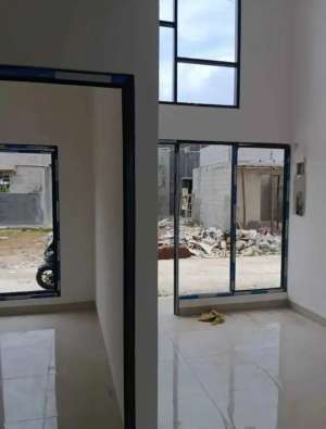 Rumah mezzanine di depok. lokasi di Jatinegara, tersedia melalui melalui situs Olx