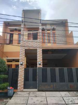 Rumah Minimalis Moderen Bangunan Baru 2021 lokasi di Ciledug, tersedia melalui melalui situs Olx