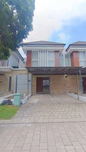 Rumah minimalis modern siap huni sudah renov di Graha dekat Gwalk lokasi di Sambikerep, tersedia melalui melalui situs Olx