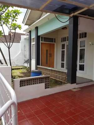 Rumah Murah Bawah NJOP di Komplek Margahayu Bandung belakang MIM lokasi di Margahayu, tersedia melalui melalui situs Olx