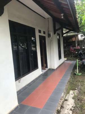 Rumah Murah Di Jatinangor Harga Paling Murah dan Bisa Dipakai Usaha lokasi di Jatinangor, tersedia melalui melalui situs Olx