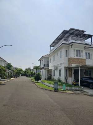 Rumah murah di Pinewood cluster Malberry Banjar wijaya lokasi di Cipondoh, tersedia melalui melalui situs Olx
