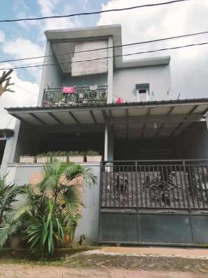 Rumah Murah lantai dua dekat mall bsb mijen lokasi di Mijen, tersedia melalui melalui situs Olx