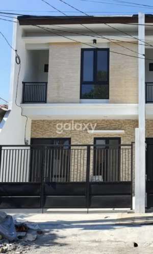 Rumah Nirwana Executive. Row Jalan 3 Mobil. lokasi di Rungkut, tersedia melalui melalui situs Olx