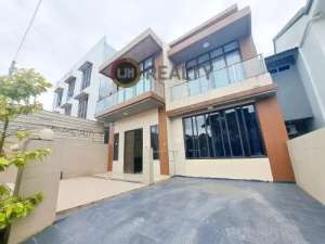 Rumah Orchid Park Batam Kota Dekat Supermarket Top 100 lokasi di Dedai, tersedia melalui melalui situs Olx