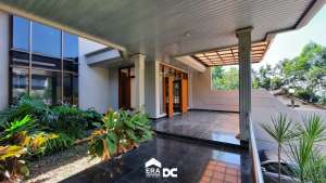 Rumah Paviliun Ada Kolam Renang Kawasan Elite Singgalang Candisari lokasi di Candisari, tersedia melalui melalui situs Olx