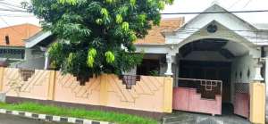 rumah second 1lt besar strategis Surabaya Medokan Asri lokasi di Rungkut, tersedia melalui melalui situs Olx