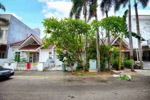 Rumah Seken 10 menit ke Supermal Karawaci SHM Siap KPR J-13480 lokasi di Karawaci, tersedia melalui melalui situs Olx