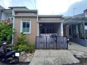 Rumah Seken SHM 8 Menit ke Stasiun Depok Siap Huni Dibantu KPR J-31786 lokasi di Pancoran Mas, tersedia melalui melalui situs Olx