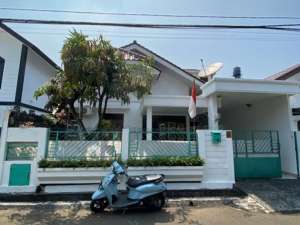 Rumah Seken Terawat Dekat Trans Studio Mall Cibubur Siap KPR J-25588 lokasi di Cibubur, tersedia melalui melalui situs Olx