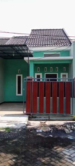 Rumah SHM Cicilan 1JTan 10mnt ke Alun-Alun Sidoarjo lokasi di Sidoarjo, tersedia melalui melalui situs Olx