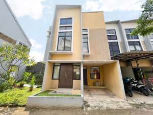 Rumah SHM Strategis 10 Mnt ke Gerbang Tol Brigif Free Renovasi J-22716 lokasi di Beji, tersedia melalui melalui situs Olx