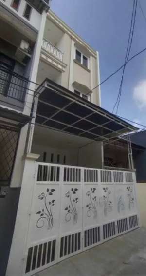 Rumah Siap Huni Brand New di Pademangan, Jakarta Utara lokasi di Pademangan, tersedia melalui melalui situs Olx