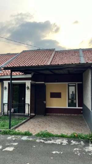 Rumah Siap Huni Dekat Trans Studio Mall Cibubur Hadap Timur J-32257 lokasi di Cibubur, tersedia melalui melalui situs Olx