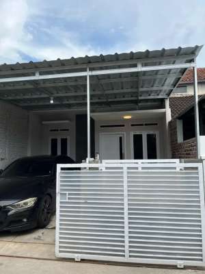 Rumah siap huni komplek permata biru dekat UIN UPI bandung lokasi di Cileunyi, tersedia melalui melalui situs Olx