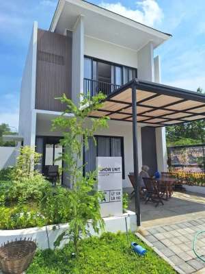 Rumah STRATEGIS 2LT dekat UNDIP Tembalang Semarang lokasi di Tembalang, tersedia melalui melalui situs Olx