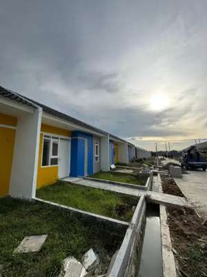 RUMAH SUSBIDI PH8 EXT READY STOK DP BISA CICIL ANGSURAN FLAT 1JTAN lokasi di Parung Panjang, tersedia melalui melalui situs Olx
