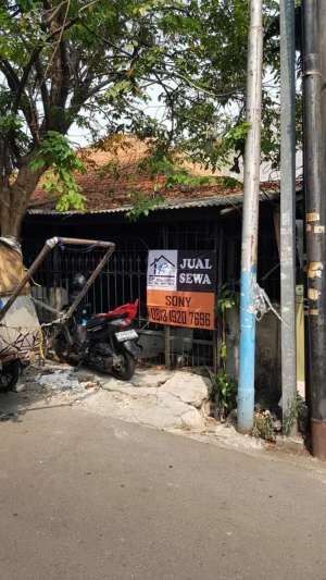 Rumah tua 110m2 hadap barat, Jl Mangga besar, Jakarta Pusat S155 lokasi di Sawah Besar, tersedia melalui melalui situs Olx
