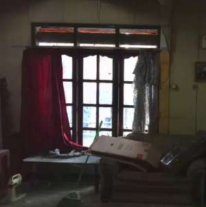 Rumah Tua Hitung Tanah - 800 Juta, Kalideres, Jakarta Barat lokasi di Kalideres, tersedia melalui melalui situs Olx