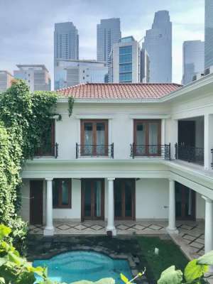 Rumah tulodong dekat scbd pacific place widya chandra lokasi di Kebayoran Baru, tersedia melalui melalui situs Olx