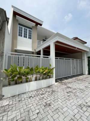 Runah Mewah 2 Lantai Dekat UNRIYO 10 Menit Ke Pusat Kota Jogja lokasi di Kraton, tersedia melalui melalui situs Olx