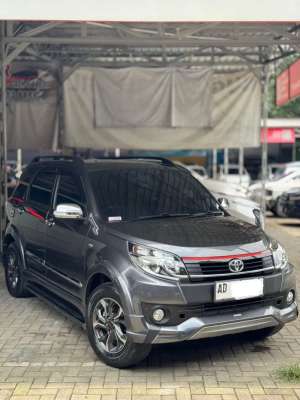 Jual bekas Rush Antik TRD Ultimo AT Km 30rb Abu 2017,lokasi di 