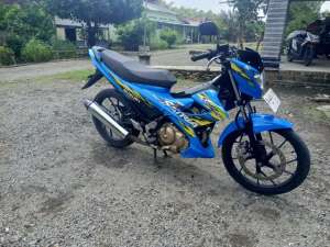 Satria Fu facelit 2104 lokasi di Pilangkenceng, tersedia melalui melalui situs Olx