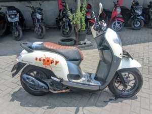 Jual bekas Scoopy donat 2017. Pajak hidup,lokasi di Cibitung