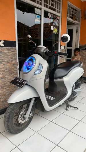 Jual bekas Scoopy prestige white,lokasi di Jatitujuh