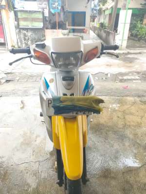 Jual bekas Sepeda motor Yamaha fiz r orisinil,lokasi di Sedati