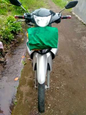 Jual bekas Smash Lengkap Hidup 2006 Suzuki,lokasi di Pandaan