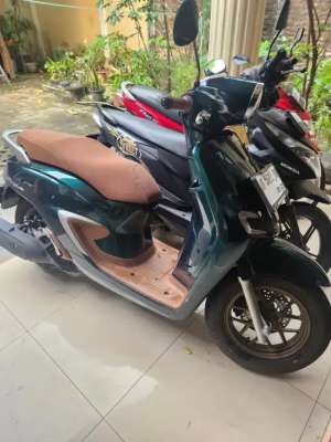 Jual bekas Stylo abs hijau 2024 gbm,lokasi di Depok