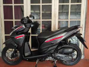 Jual bekas Super istimewa low km vario 125 led cbs esp persis baru jarang ada,lokasi di Antapani (Cicadas)