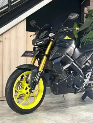 Jual bekas Super KerenYamaha MT15 th 2019 - Radhe Mustika,lokasi di Kartoharjo (Kertoharjo)