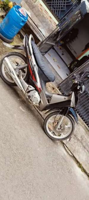 Jual bekas Supra X 125 th 2006,lokasi di Cikarang Selatan