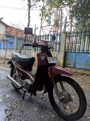 Suzuki cyristal 93 lokasi di Bogor Tengah - Kota, tersedia melalui melalui situs Olx