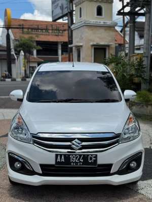 Jual bekas Suzuki ERTIGA 1.4 GX 2017 MT tgn 1 KM 38rb,lokasi di 