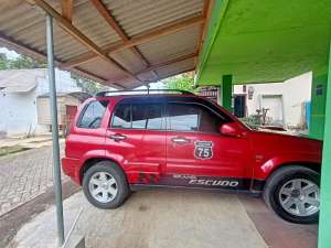 Jual bekas Suzuki Grand escudo 2002 Bensin,lokasi di 