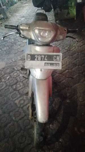 Suzuki shogun 110 bpkb stnk lengkap mati lokasi di Leles, tersedia melalui melalui situs Olx