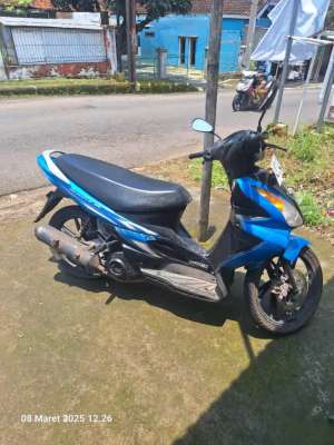 Suzuki Skywave 125 cc lokasi di Mandirancan, tersedia melalui melalui situs Olx