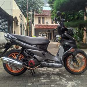 Jual bekas suzuki skywave 125 tahun 2009,lokasi di Jakarta Selatan