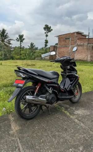Jual bekas Suzuki Skywave Blueshine NR 125 siap pakai,lokasi di Mampang Prapatan