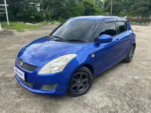 Jual bekas Suzuki Swift 1.4 GL Bensin-AT 2014 Biru LMW,lokasi di 