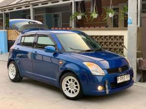 Jual bekas Suzuki Swift GL Matic 2006,lokasi di K                           
