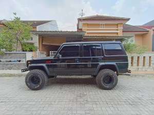 Jual bekas TAFT HILINE LONG TAHUN MUDA 1995 4x2 Cocok Harian,lokasi di 