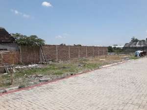 Tanah kavling siap bangun didalam perumahan cluster one gate Sistem lokasi di Kartasura, tersedia melalui melalui situs Olx