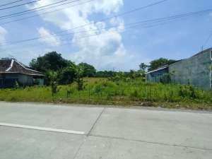 Tanah Kering Zona Industri Dekat Tol lokasi di Gondangrejo, tersedia melalui melalui situs Olx